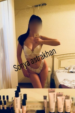 Escort girl Sonya Real