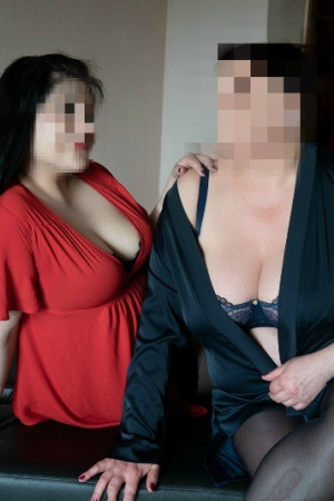 Мамка с дочкой